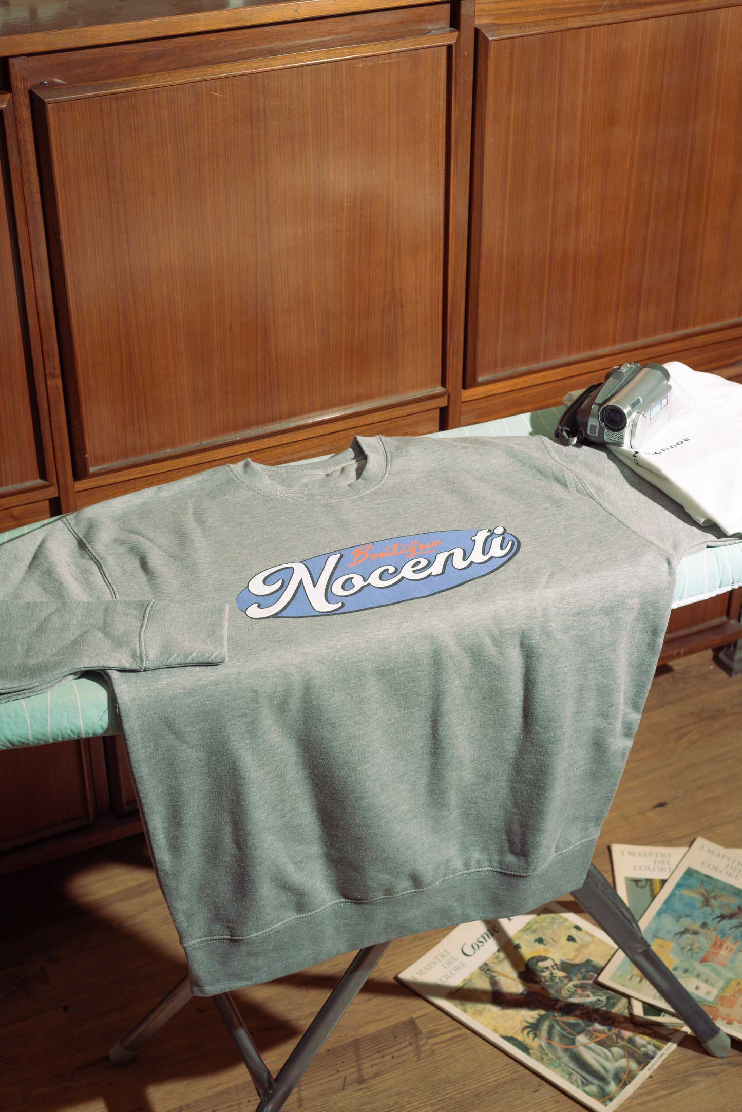 Vintage Crewneck Sweatshirt Grey